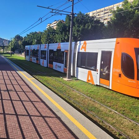 Apartamentos Santabarbara Alicante Kültér fotó